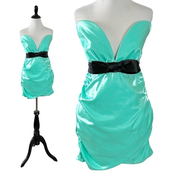 Superdown Lexi Sweetheart Mini Dress in Teal Size XS NWT Mermaid Blue Bow - Picture 3 of 14